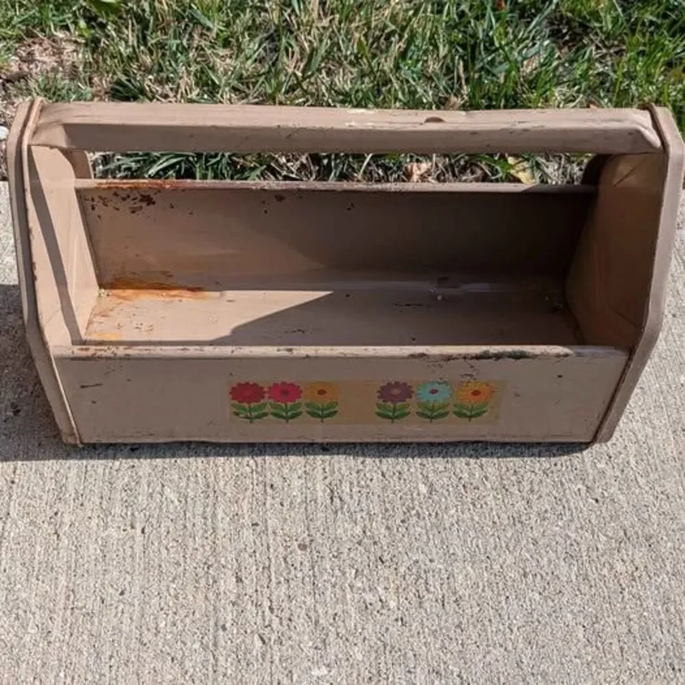 Vintage Tan Metal Toolbox Caddy Handle Flower Graphics Clean Bottom Craft